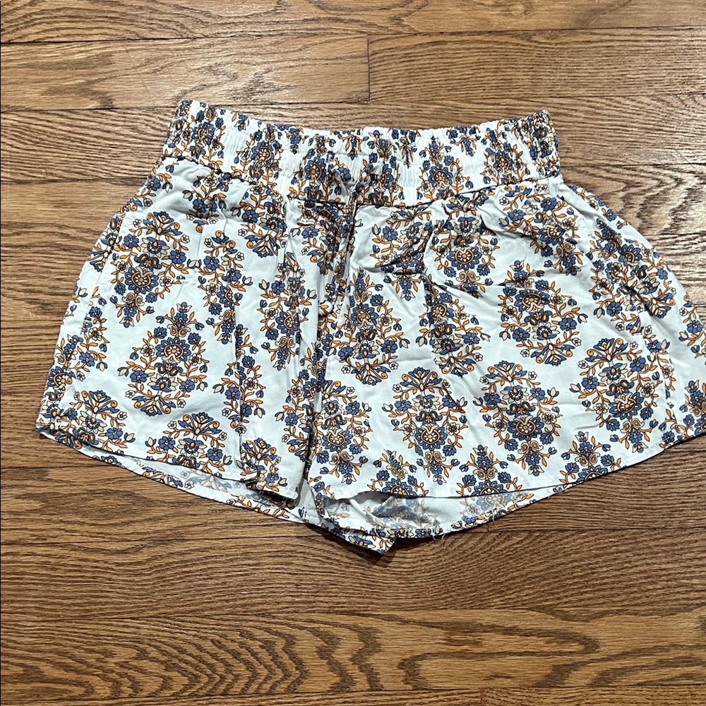 Express Women's Floral Elastic-Waist Shorts - Cream, Blue & Brown